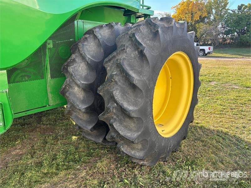 John Deere S680 Mietitrebbiatrici