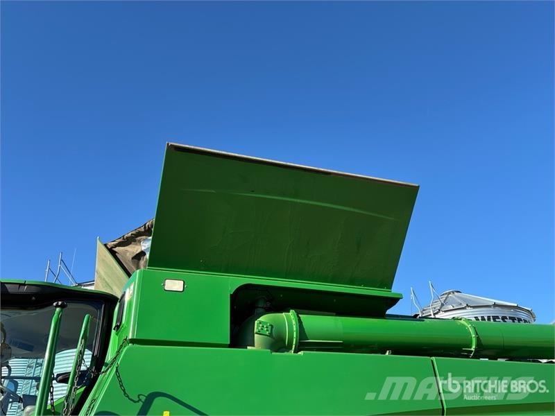 John Deere S680 Skurtreskere