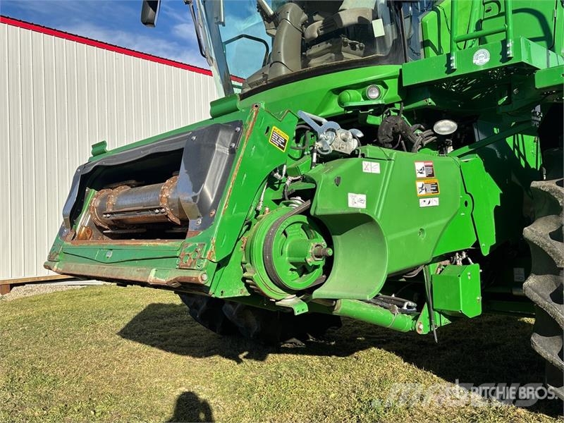 John Deere S680 Mietitrebbiatrici