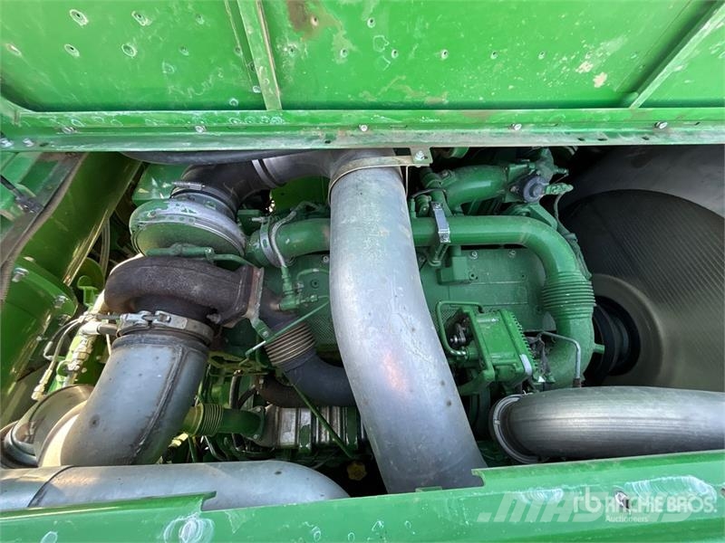 John Deere S680 حصادات