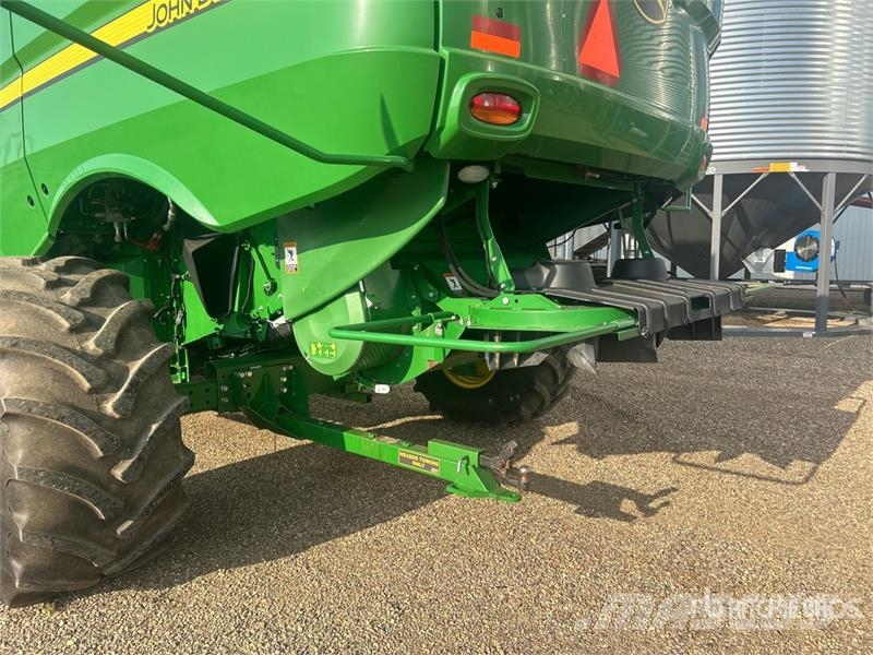 John Deere S680 Mähdrescher