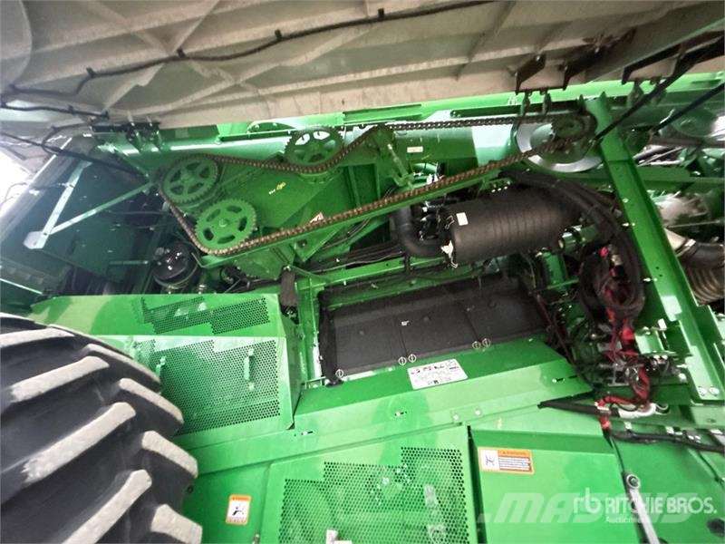 John Deere S680 Kombájnok