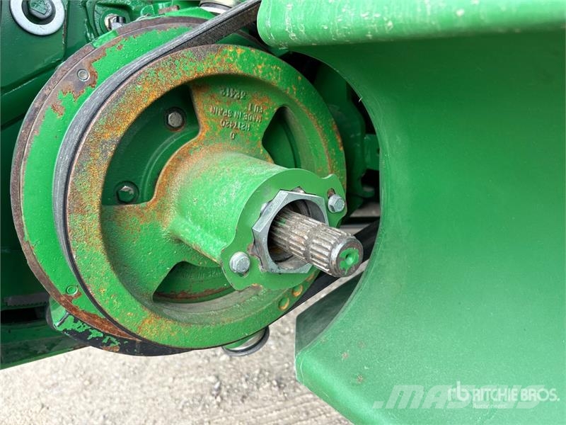 John Deere S680 حصادات