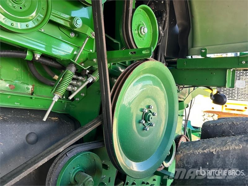 John Deere S680 حصادات