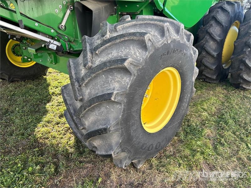 John Deere S680 Mietitrebbiatrici