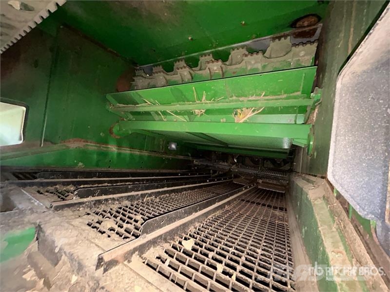 John Deere S680 Kombajni