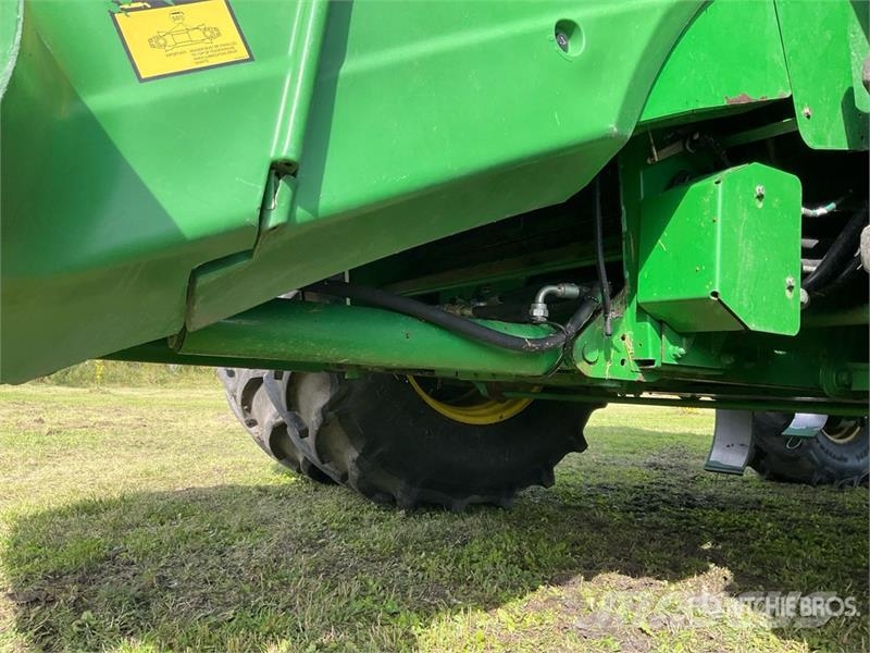 John Deere S680 Mietitrebbiatrici