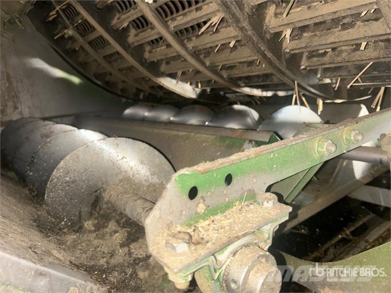 John Deere S680 Mähdrescher
