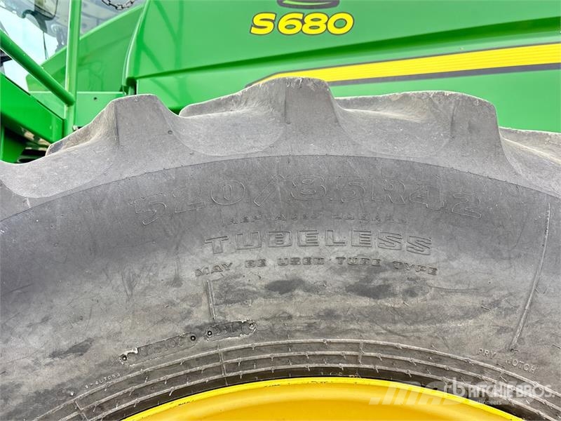 John Deere S680 Kombajni