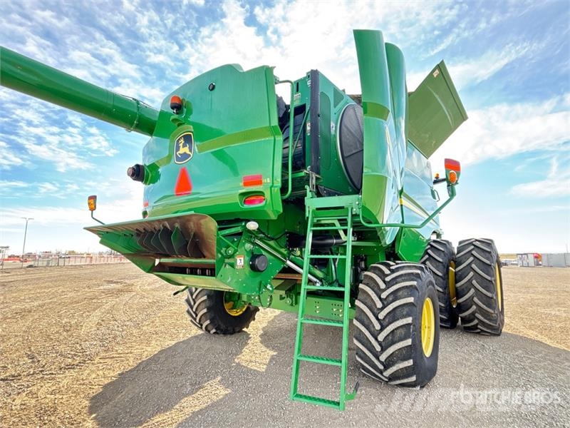 John Deere S680 Mejetærskere