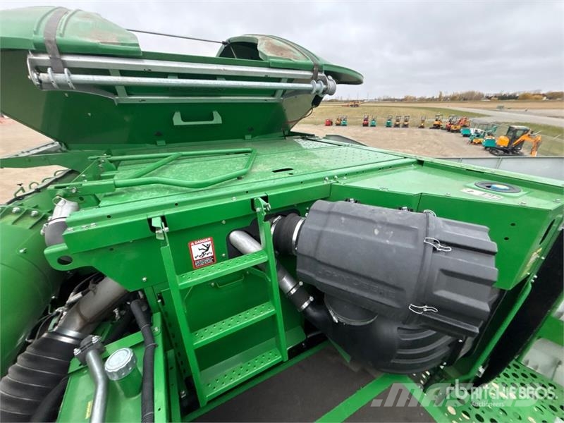 John Deere S680 Kombájnok