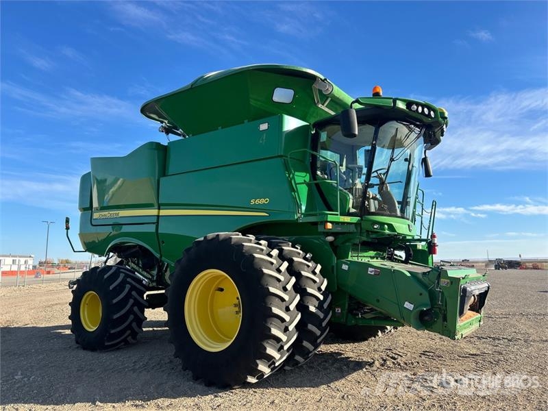 John Deere S680 حصادات