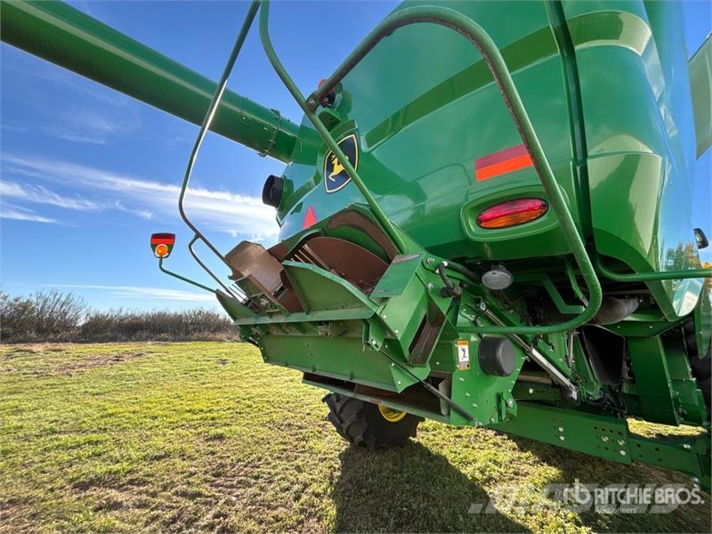 John Deere S680 Mietitrebbiatrici