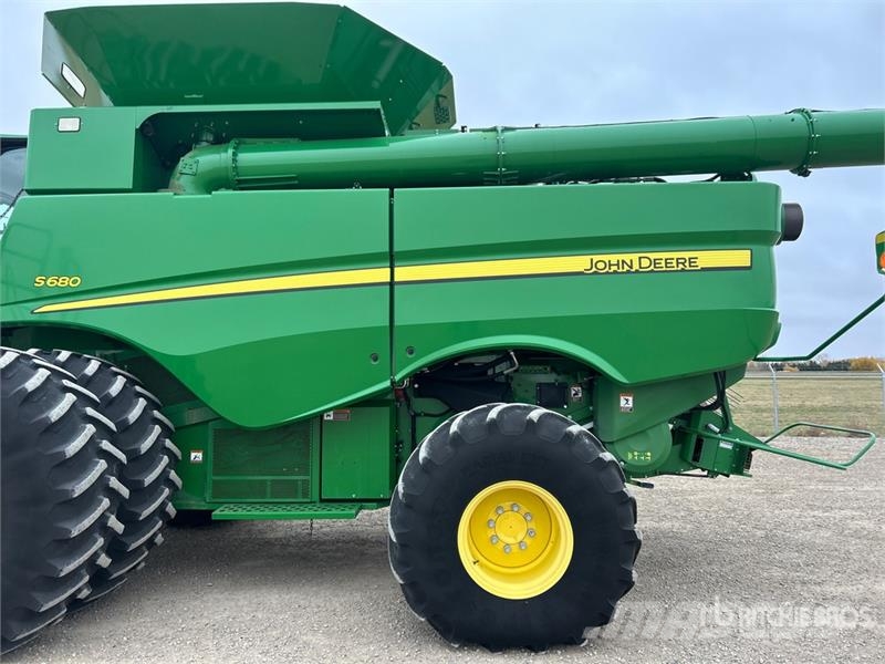 John Deere S680 Kombájnok