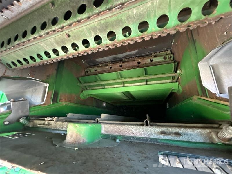 John Deere S680 حصادات