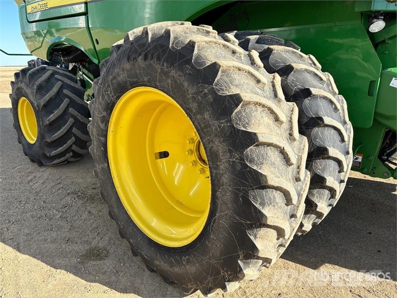 John Deere S680 Kombájnok