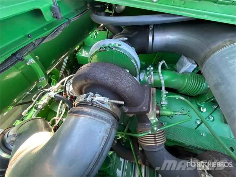 John Deere S680 حصادات