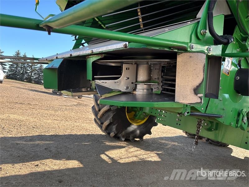 John Deere S680 Kombájnok