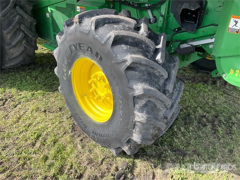 John Deere S680 Mietitrebbiatrici