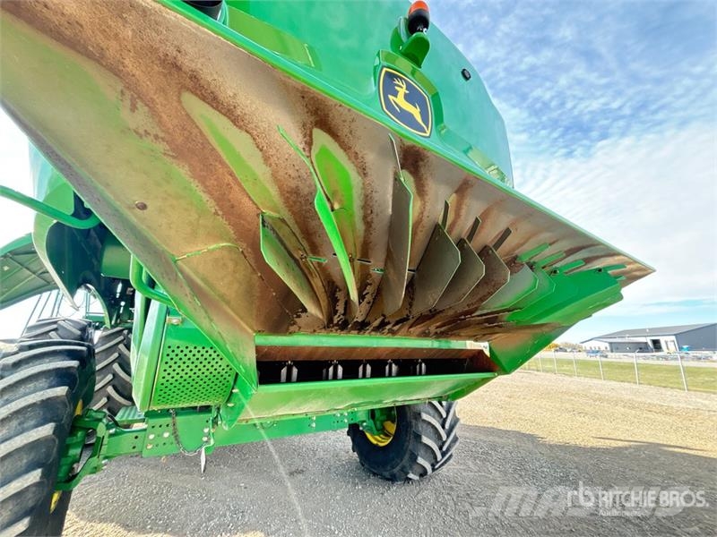 John Deere S680 Mejetærskere