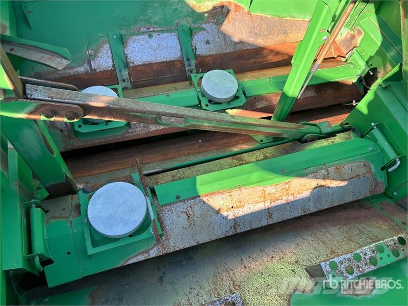 John Deere S680 حصادات
