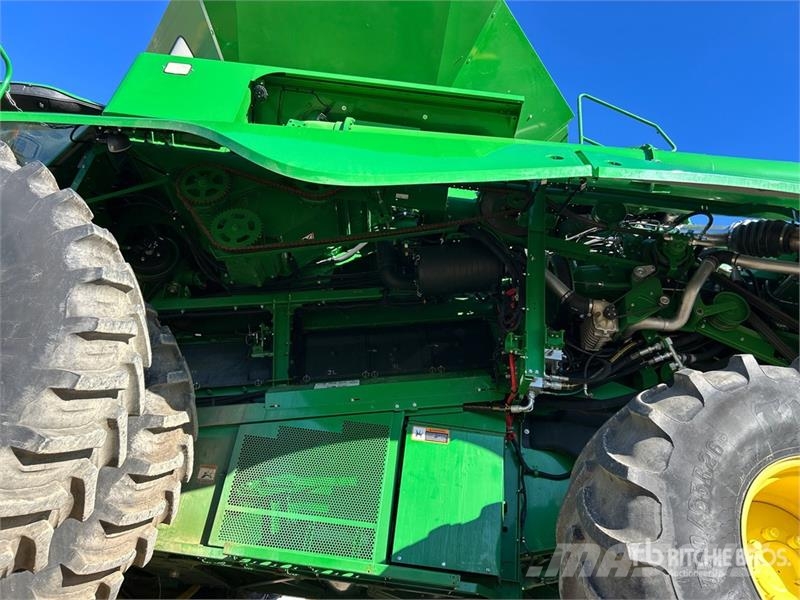 John Deere S680 حصادات