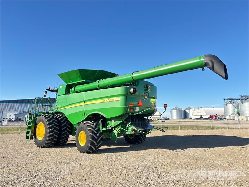 John Deere S680 حصادات