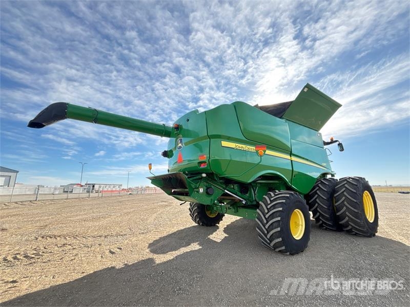 John Deere S680 Mejetærskere