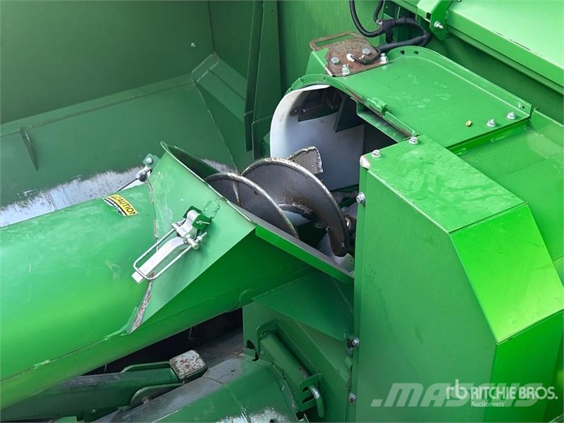 John Deere S680 حصادات