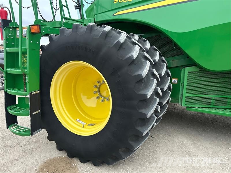 John Deere S680 Kombájnok