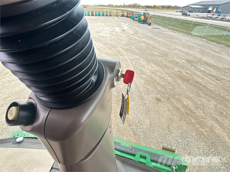 John Deere S680 Kombajni
