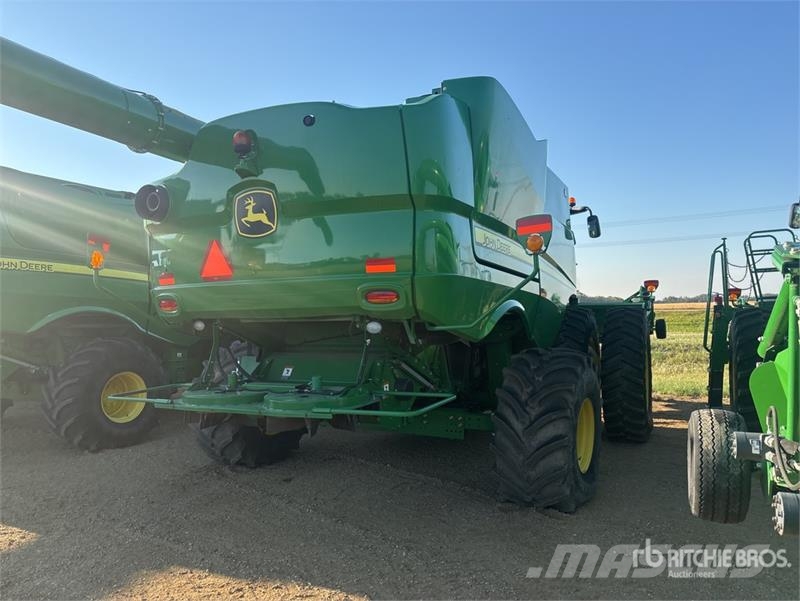 John Deere S680 Maaidorsmachines