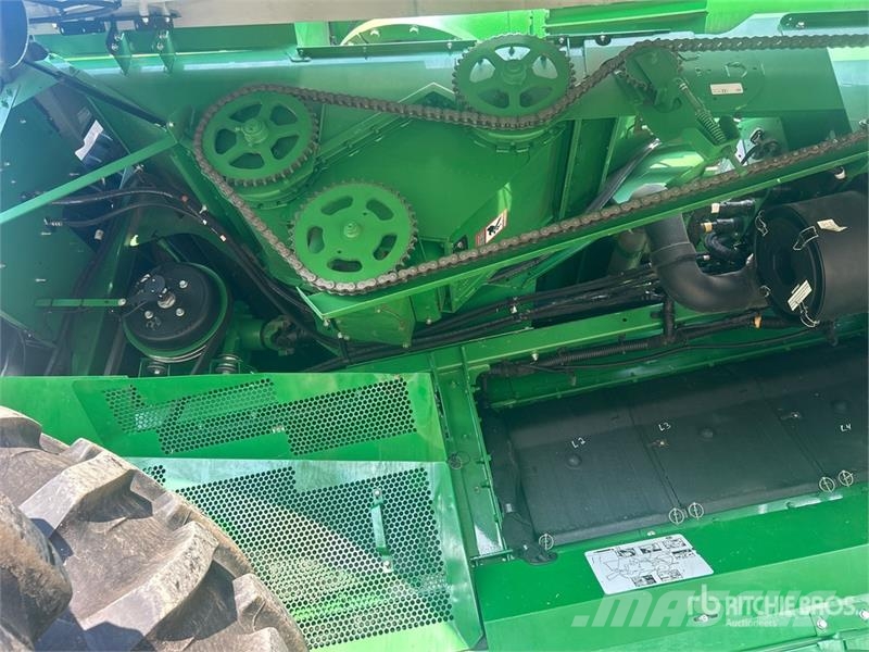 John Deere S680 Mähdrescher