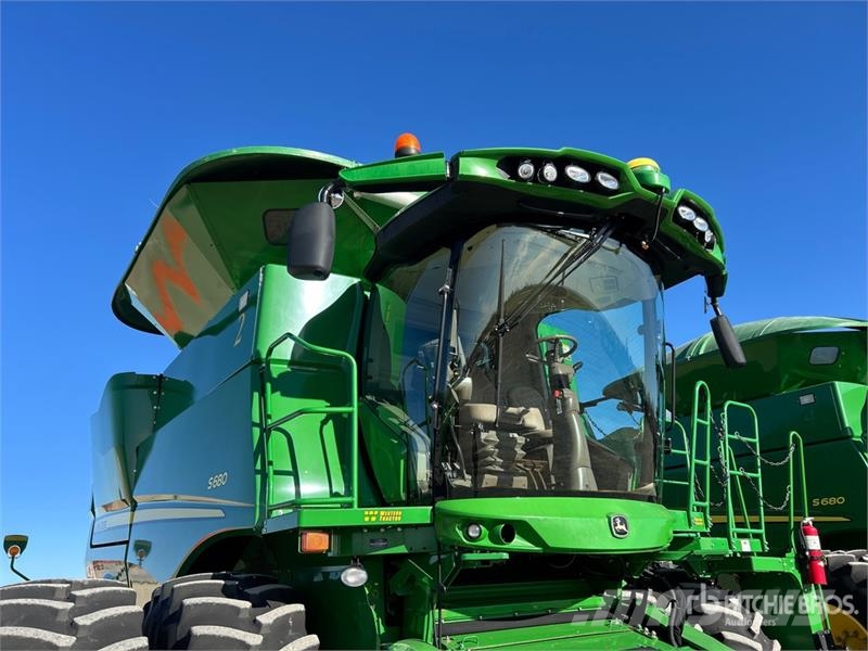 John Deere S680 حصادات