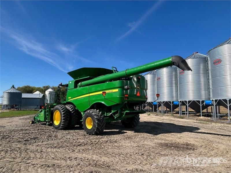 John Deere S680 Maaidorsmachines