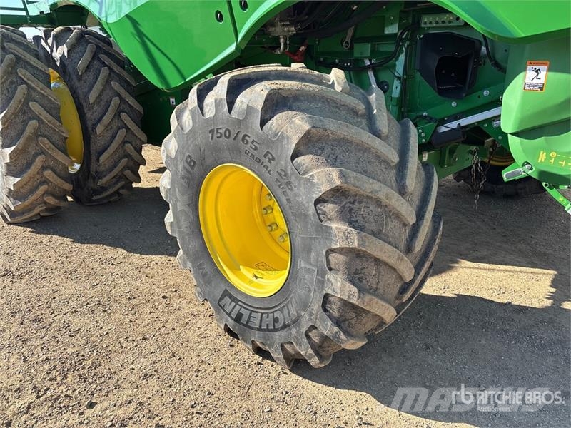 John Deere S680 Skurtreskere