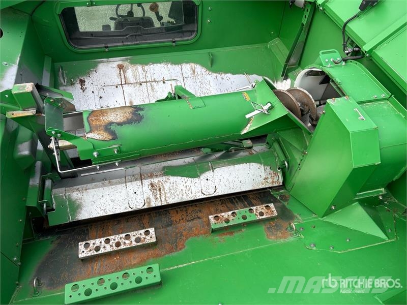 John Deere S680 حصادات