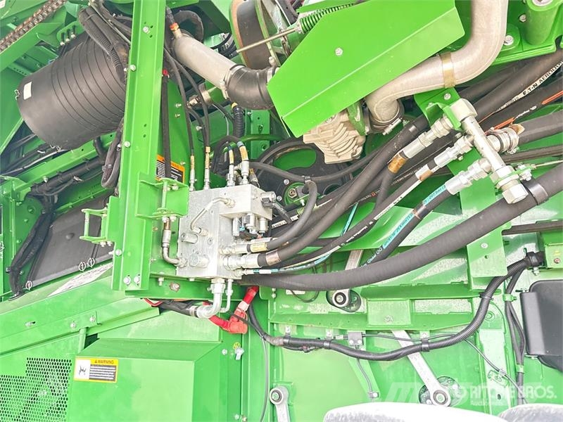 John Deere S680 Kombájnok