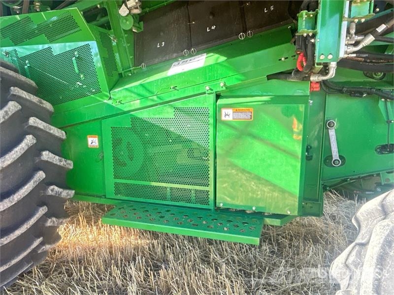 John Deere S680 حصادات
