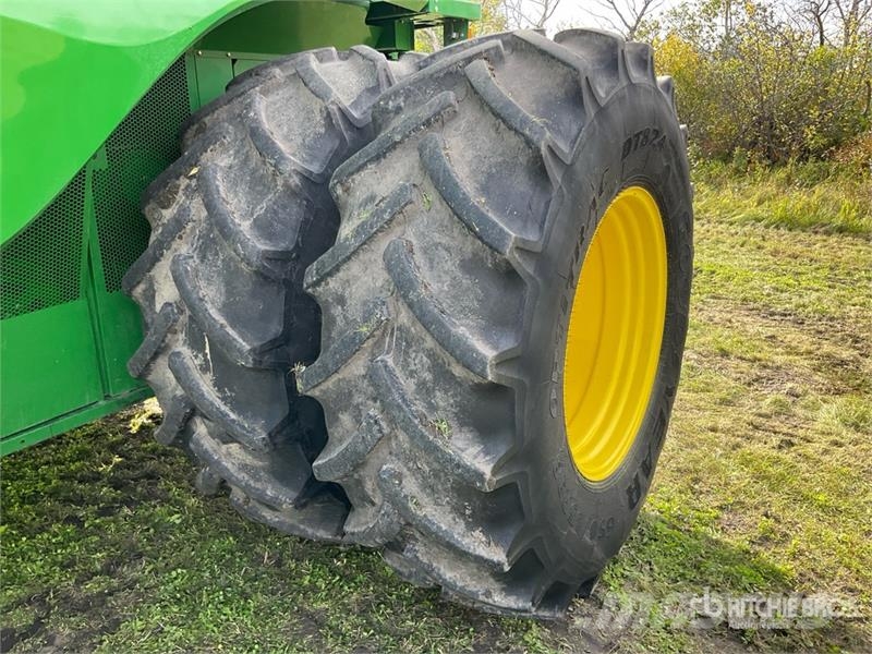 John Deere S680 Mietitrebbiatrici