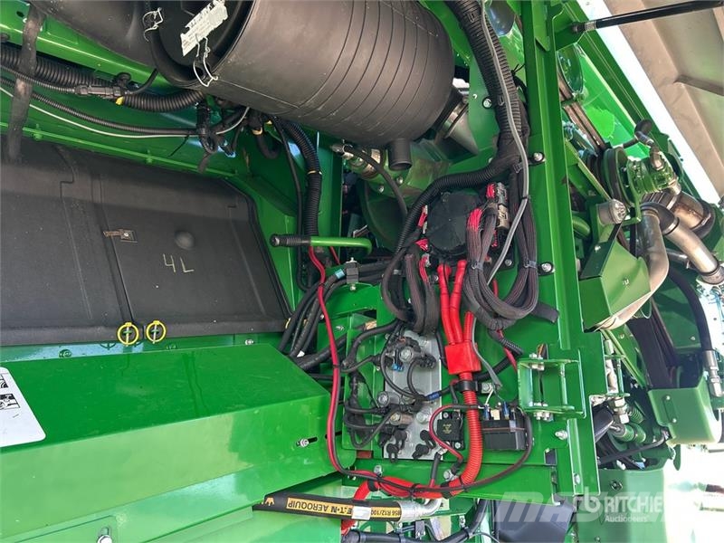 John Deere S680 حصادات