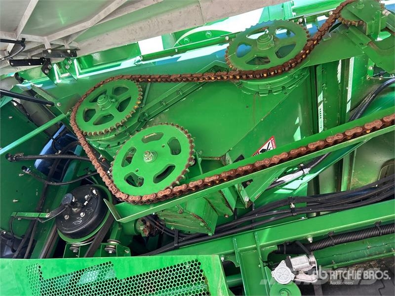 John Deere S680 Maaidorsmachines