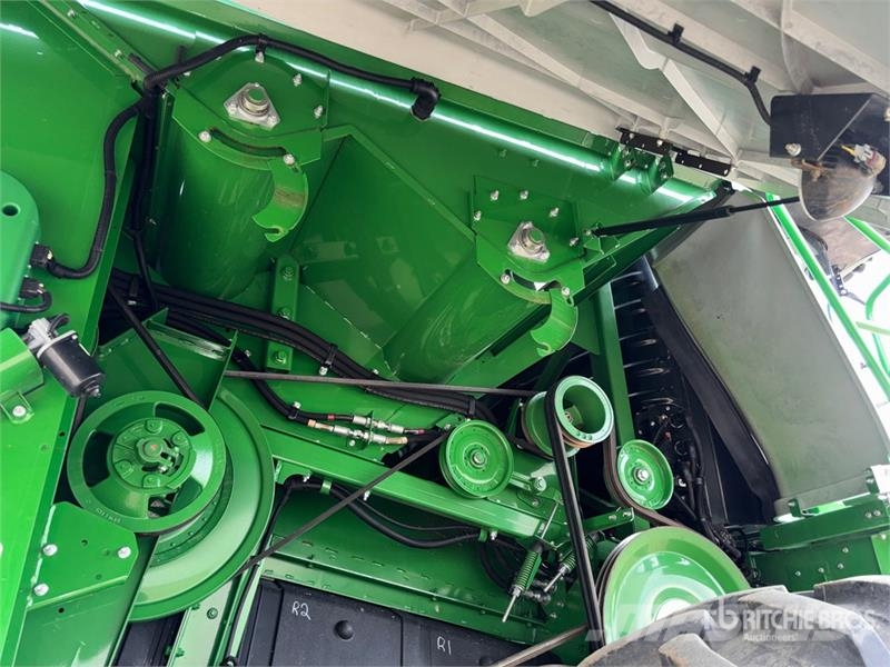 John Deere S690 Leikkuupuimurit