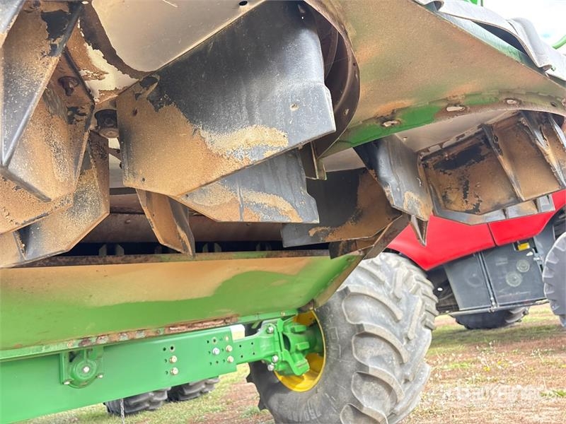John Deere S690 حصادات