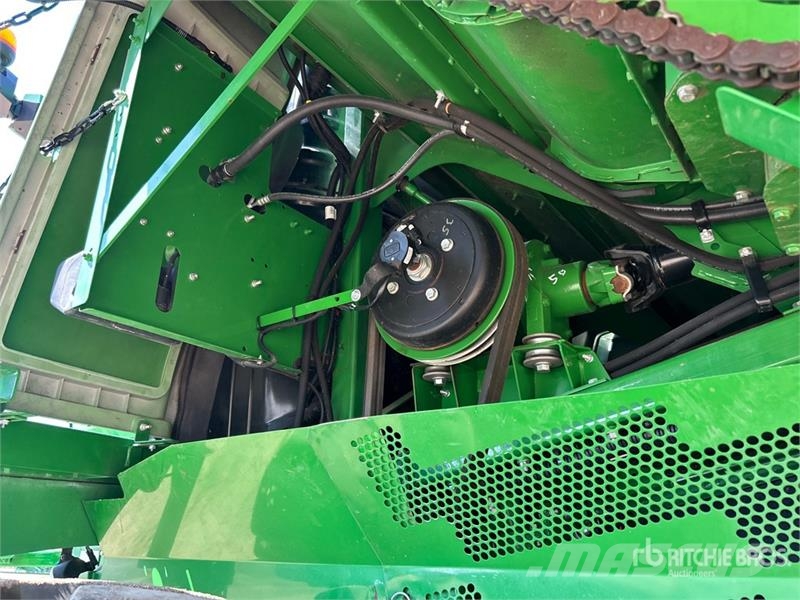John Deere S690 Kombájnok