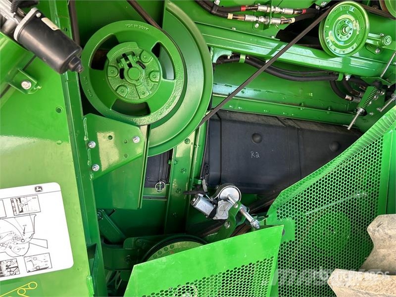 John Deere S690 Kombájnok