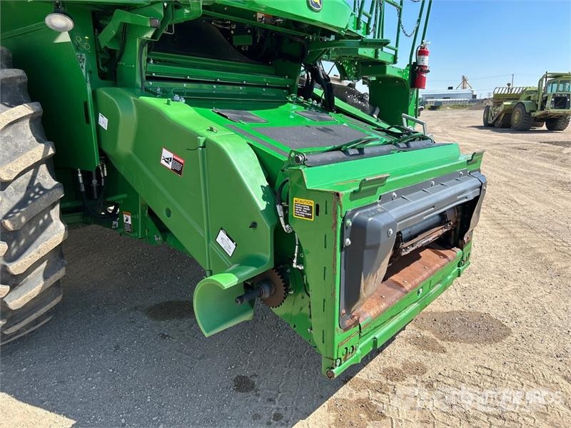 John Deere S690 Kombájnok