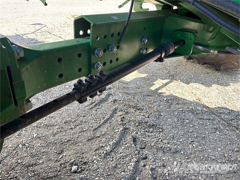 John Deere S690 Mähdrescher