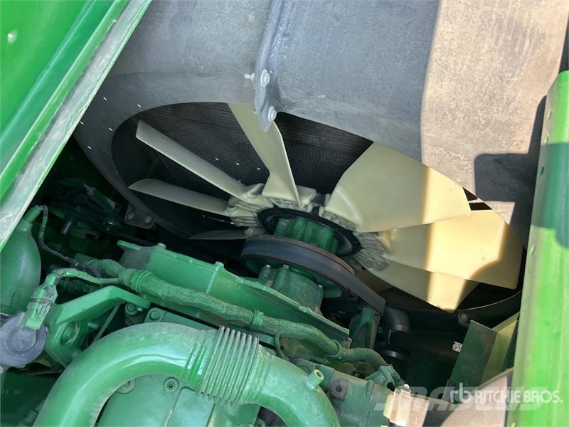 John Deere S690 Kombájnok