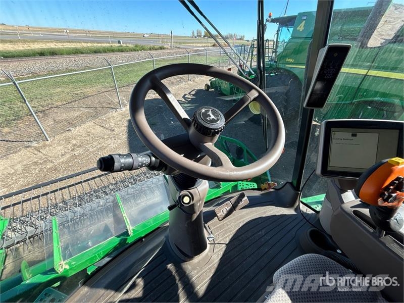 John Deere S690 コンバイン
